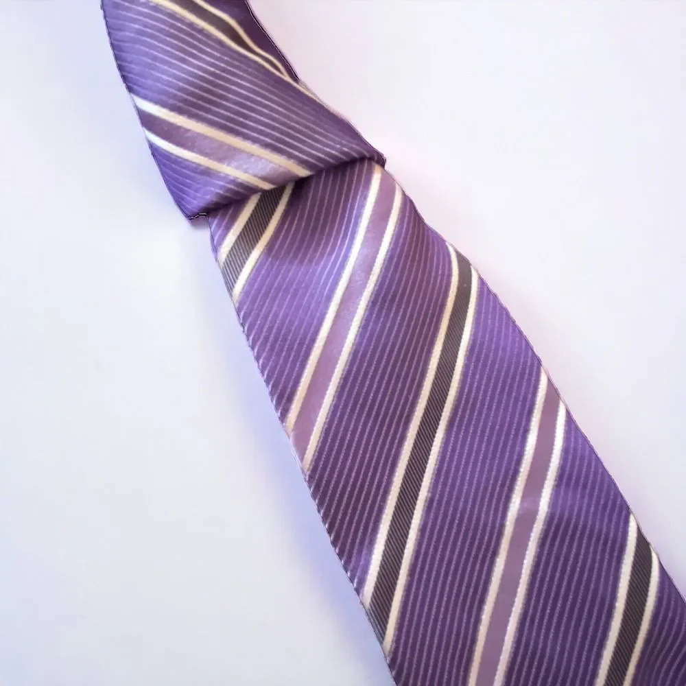 BOSS Hugo Boss Men’s 100% Silk Purple Striped 3” Tie Necktie Made in Italy
